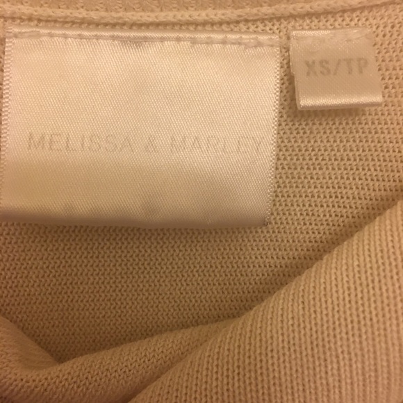 Sweater - Picture 8 of 8